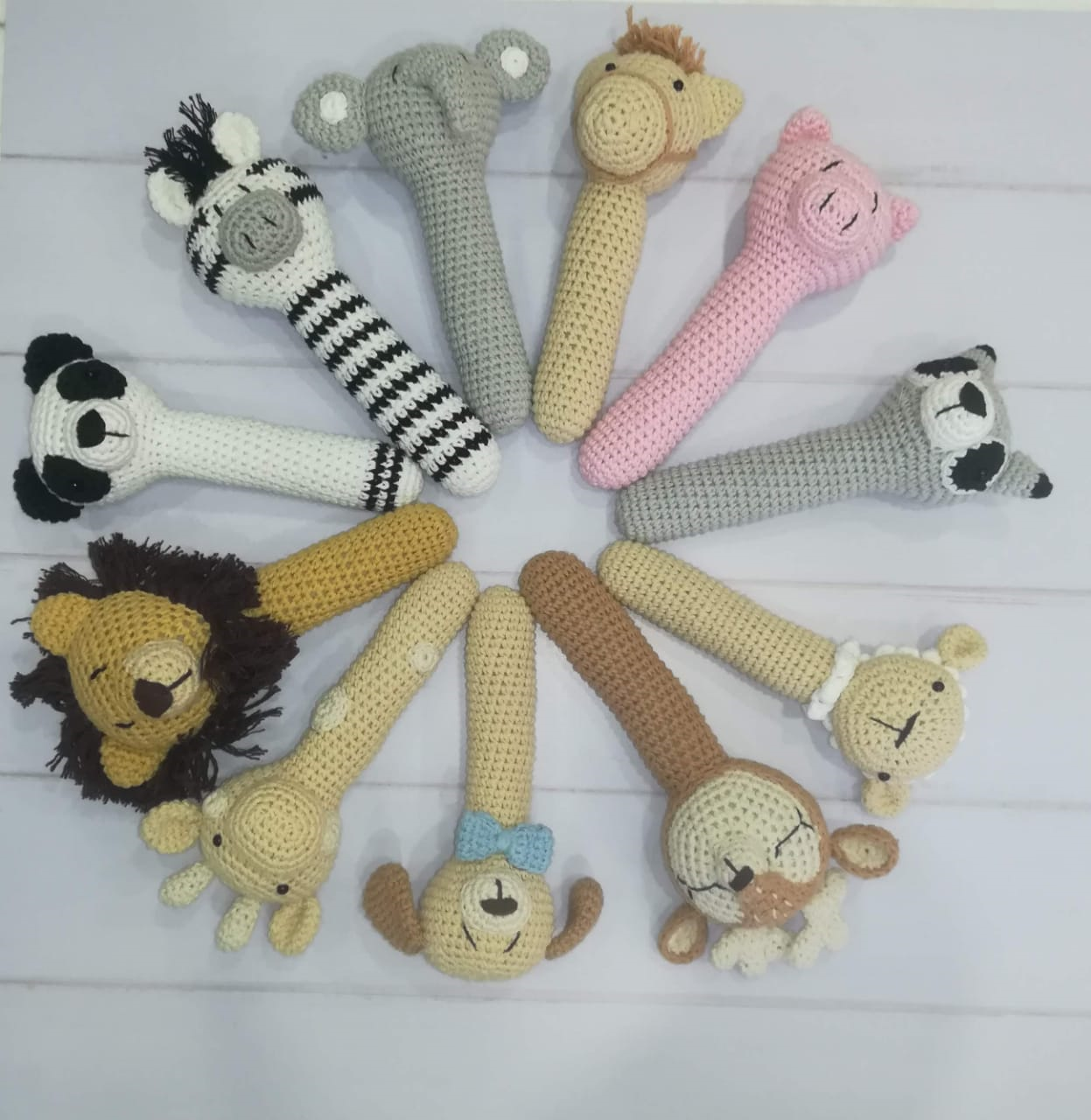 Sonajero palito tipo maraca sujeto a disponibilidad de stock